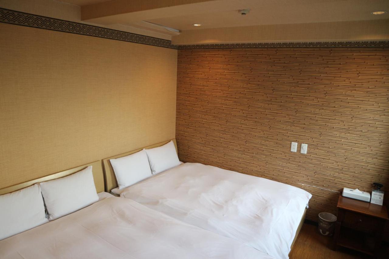 Uehonmachi Plaza Hotel (Adults Only) Osaka Eksteriør billede