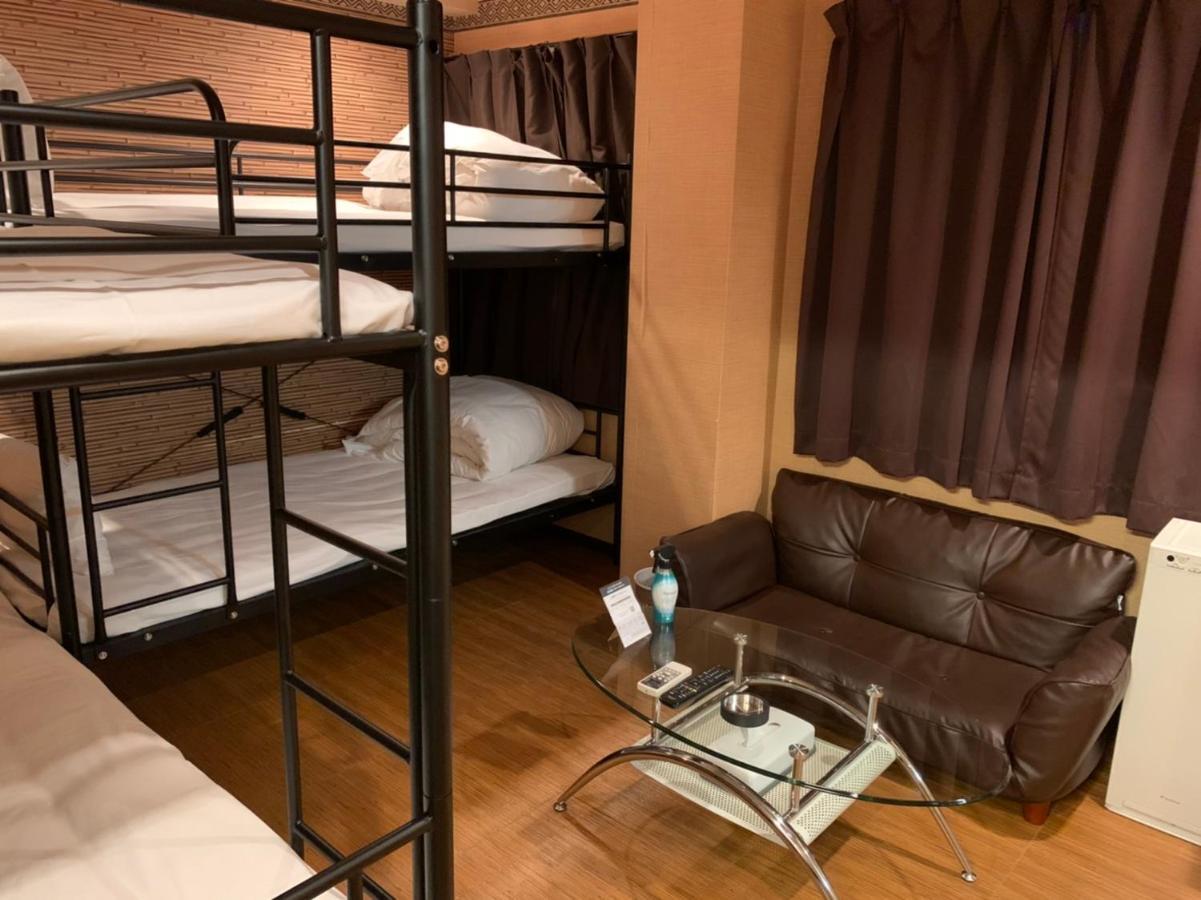 Uehonmachi Plaza Hotel (Adults Only) Osaka Eksteriør billede